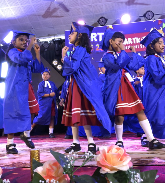 SmartKidz International School Dance