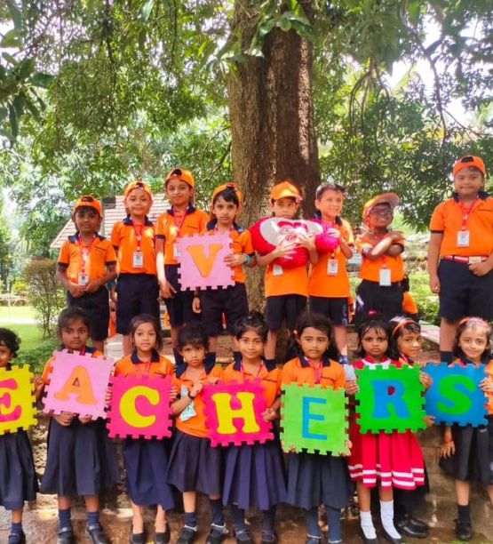 SmartKidz International School playable school